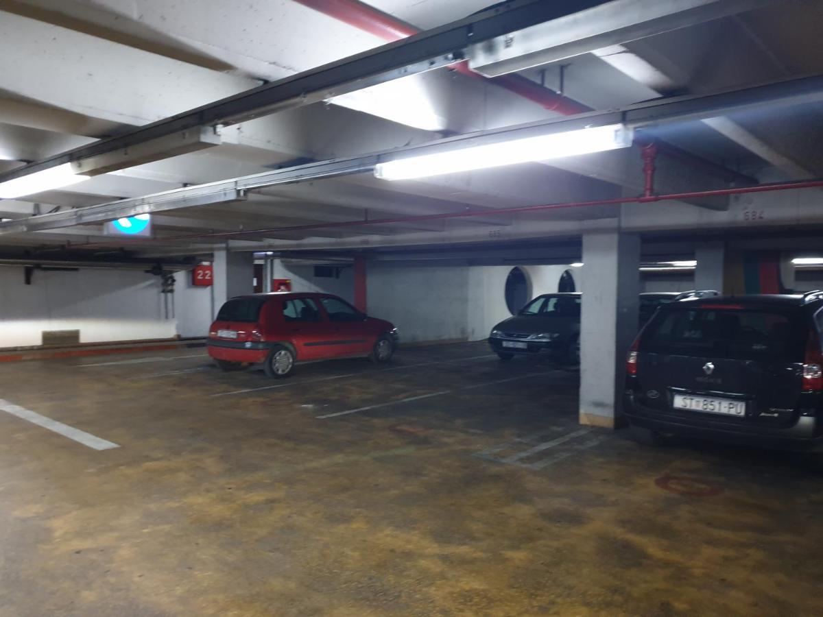 Apartmán Amber S Podzemnom Garazom Split