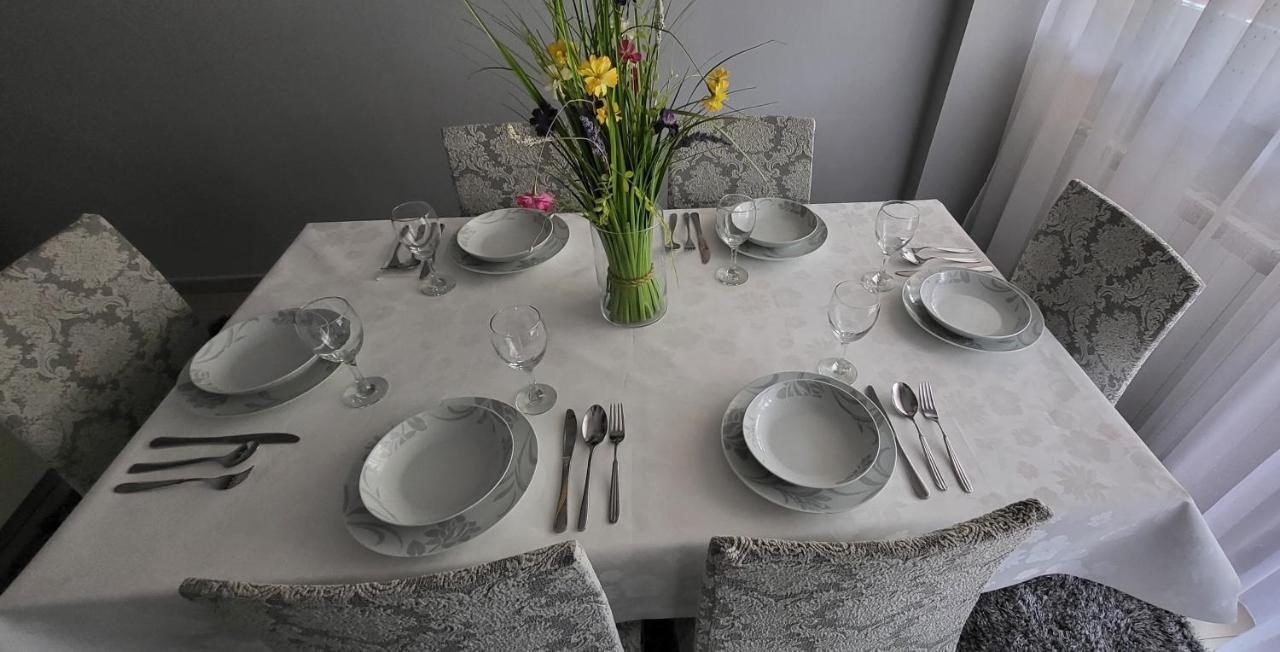 Amber S Podzemnom Garazom Apartmán